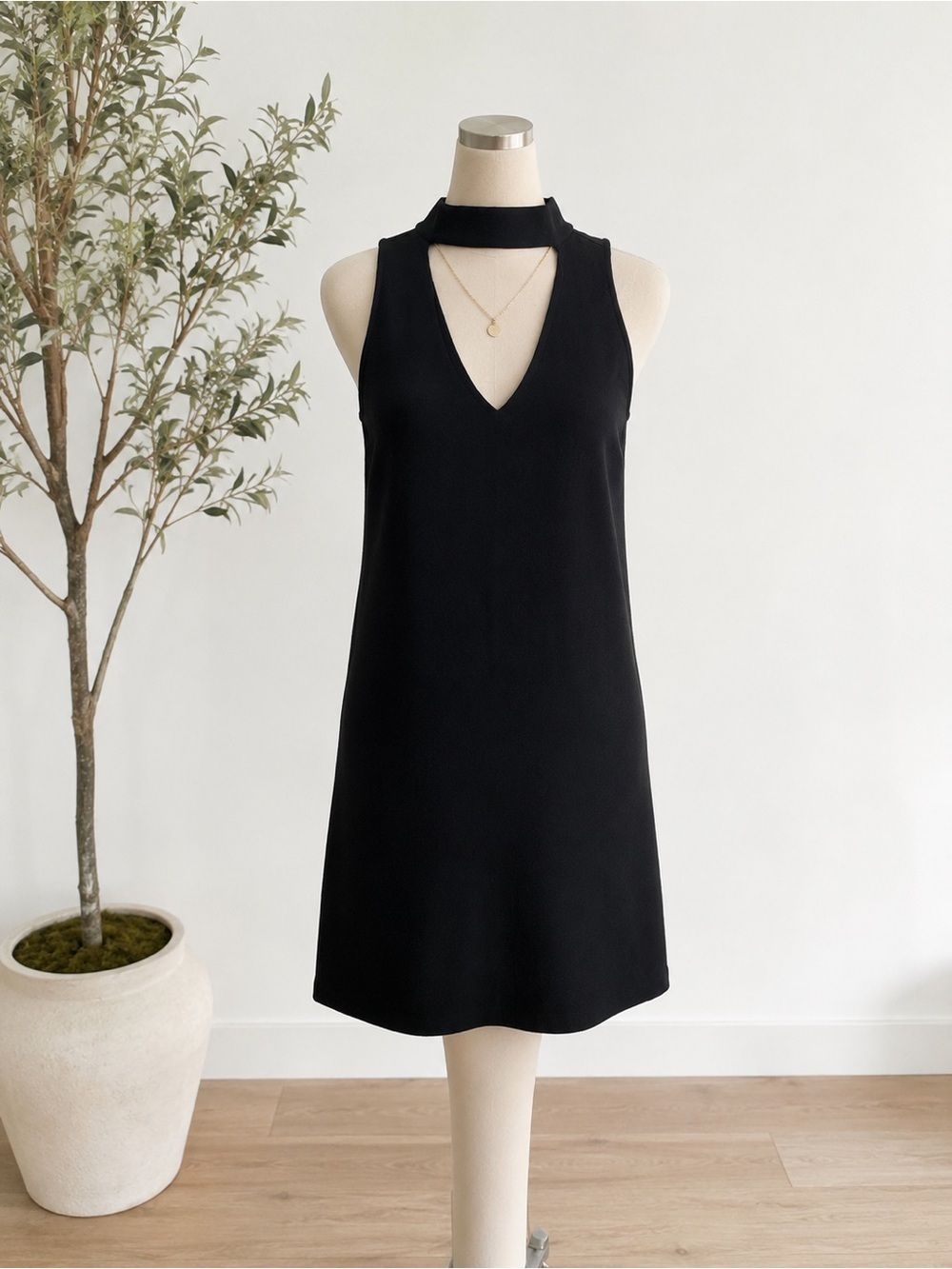 $386 Milly Italian Structured Dress Black Sleeveless Choker Neck Dress Large